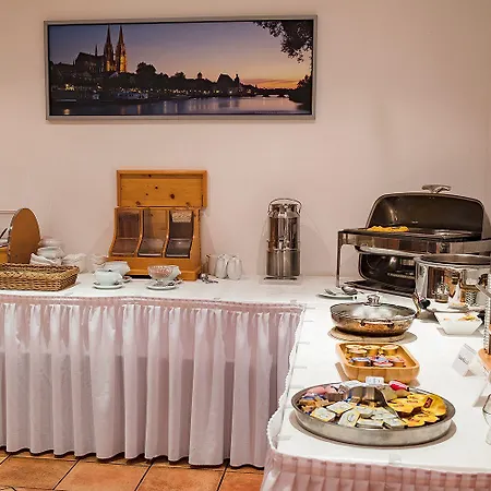 Hotel Aschenbrenner 3*